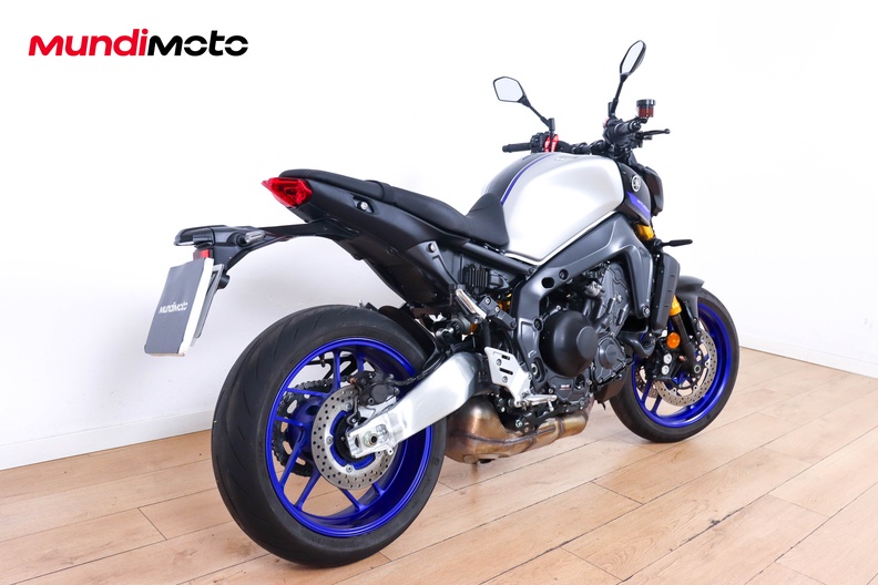 Motorbike image 2