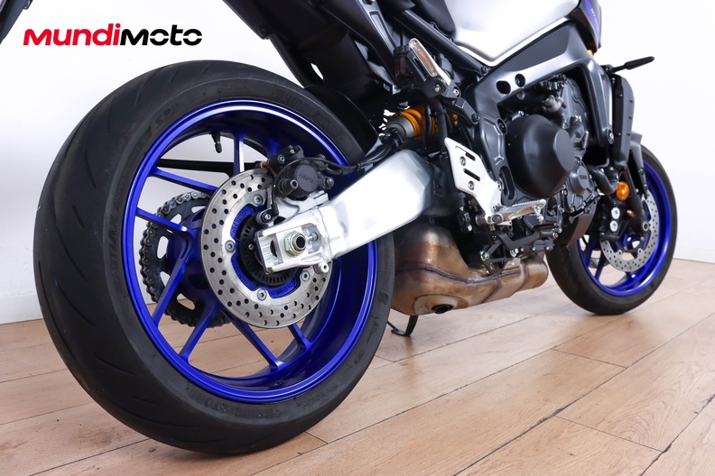 Motorbike image 3