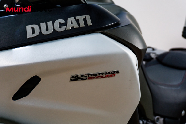 Motorbike image 12