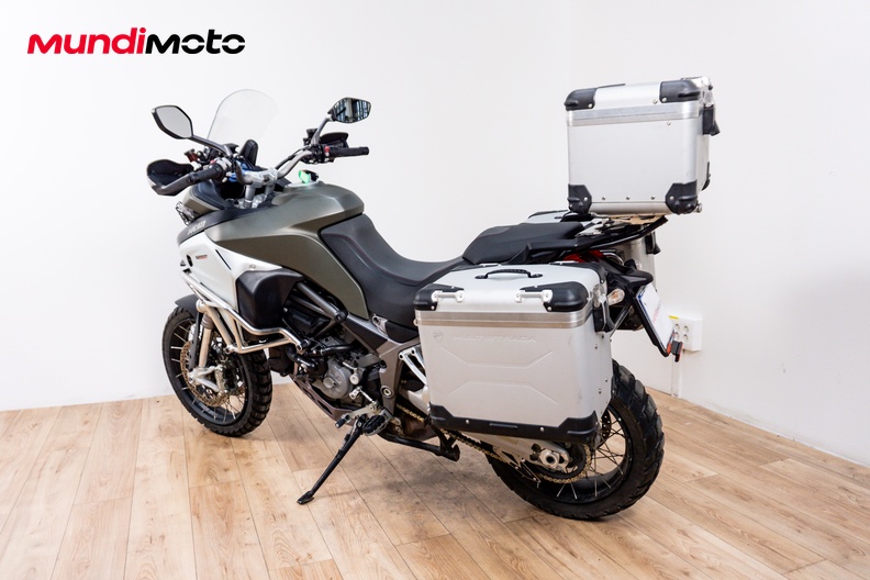 Motorbike image 7
