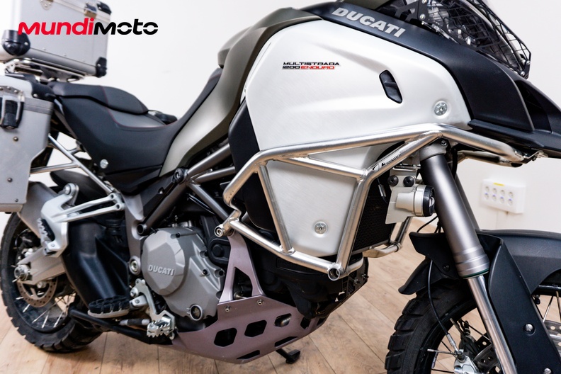 Motorbike image 4
