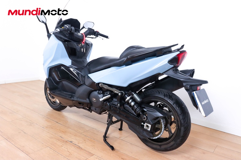 Motorbike image 6