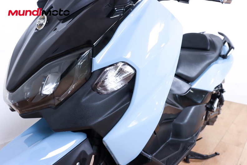 Motorbike image 8