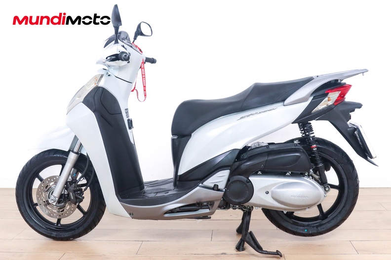Motorbike image 5
