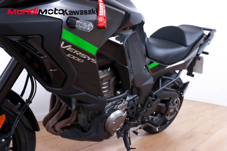 Motorbike image 8