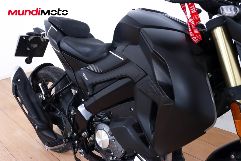 Motorbike image 12