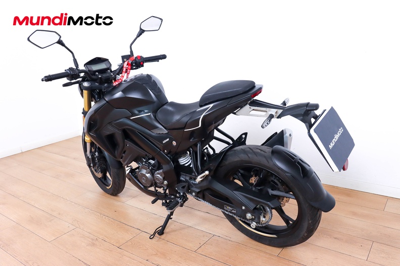 Motorbike image 6