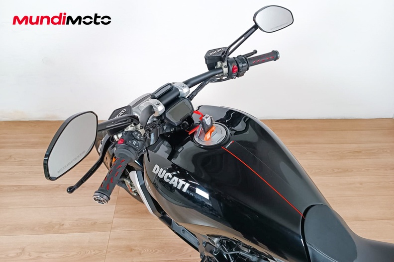 Motorbike image 10