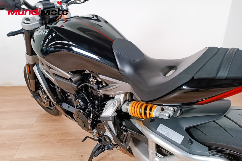 Motorbike image 8