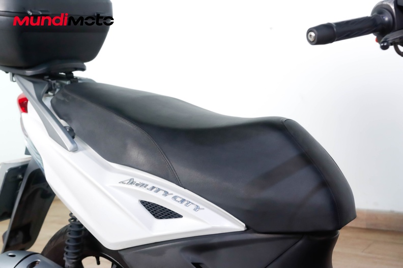 Motorbike image 13