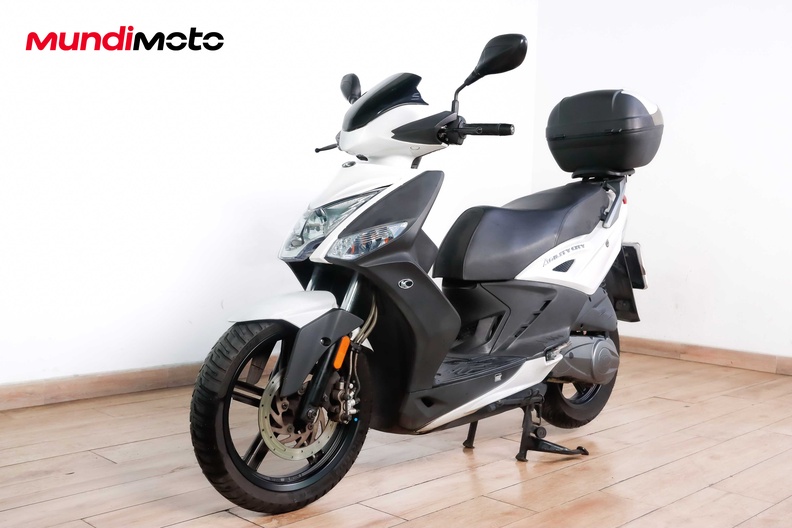 Motorbike image 7