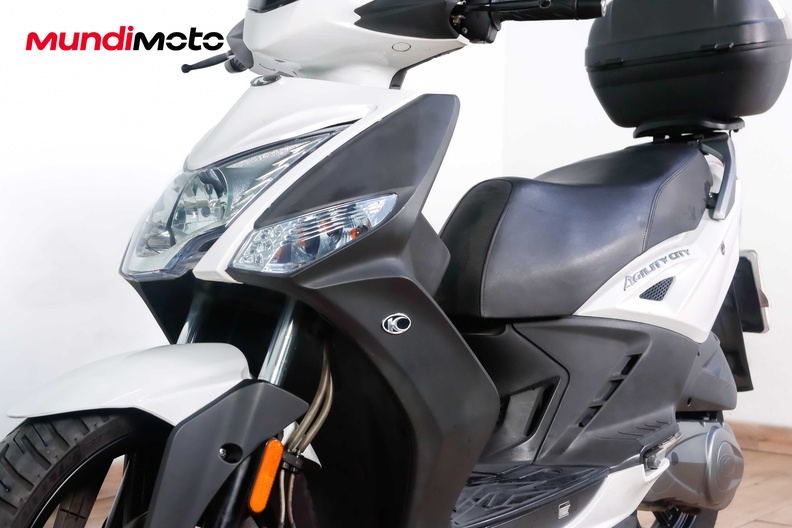 Motorbike image 8
