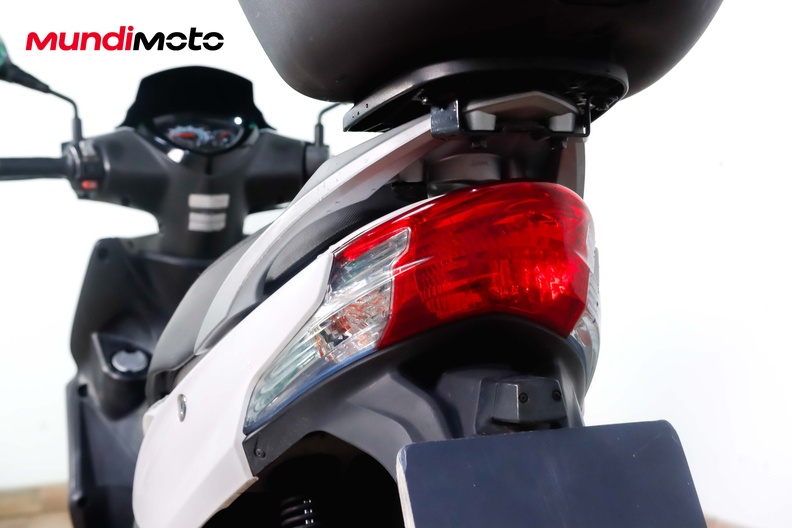 Motorbike image 9