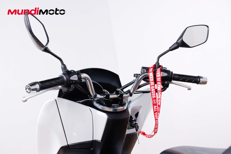 Motorbike image 10