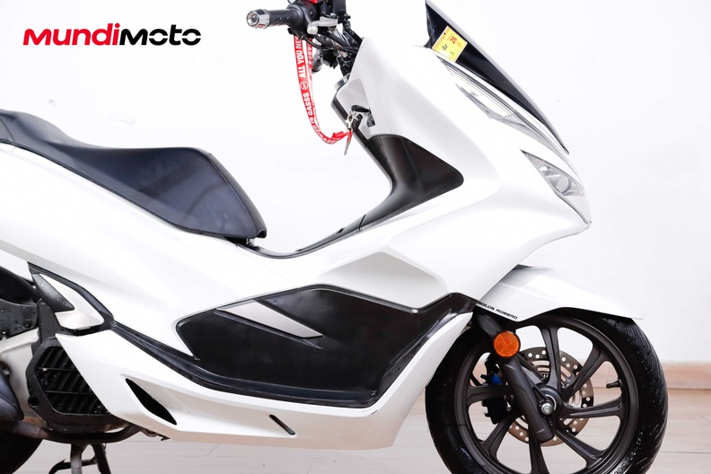 Motorbike image 12