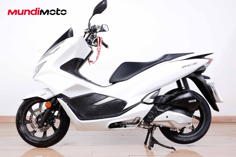 Motorbike image 5