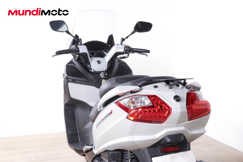 Motorbike image 8