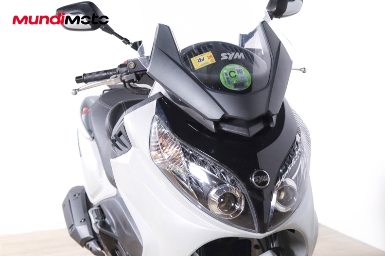 Motorbike image 4