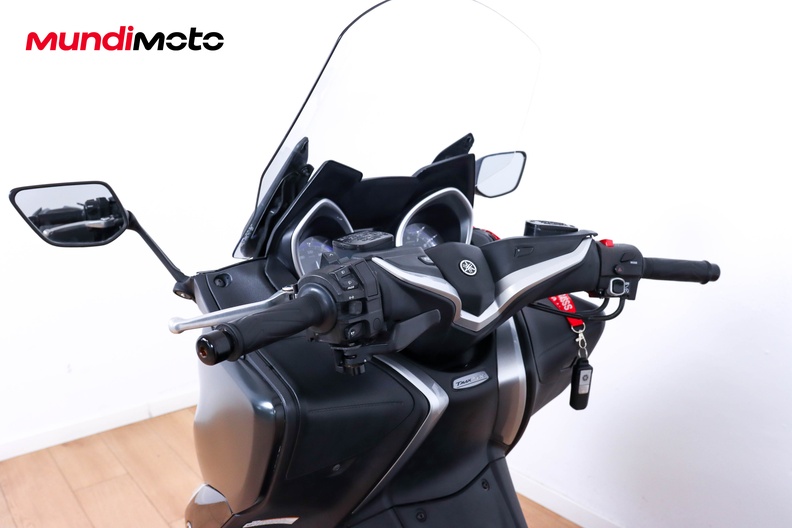 Motorbike image 10