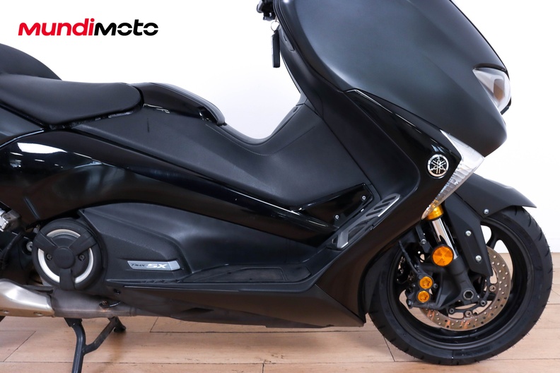 Motorbike image 13