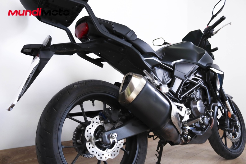 Motorbike image 3