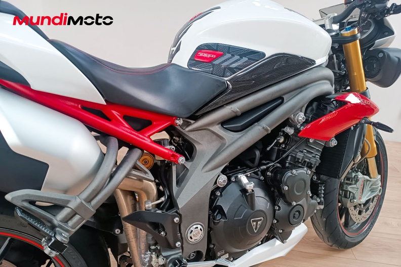 Motorbike image 3