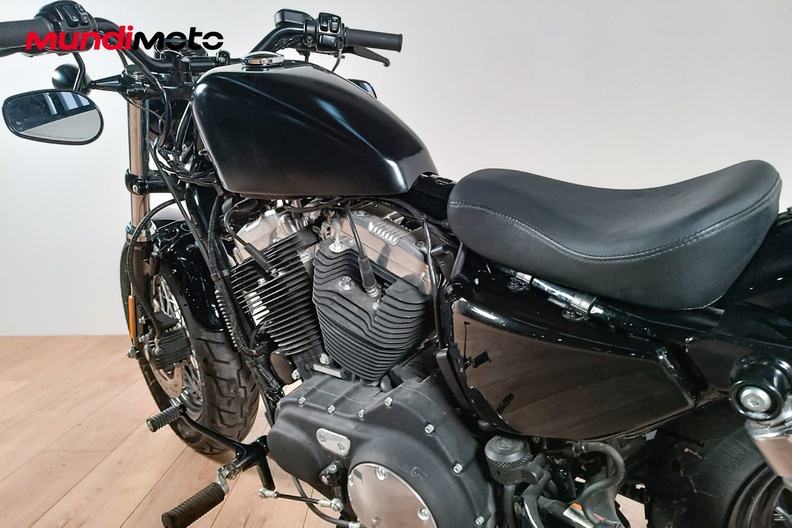 Motorbike image 8