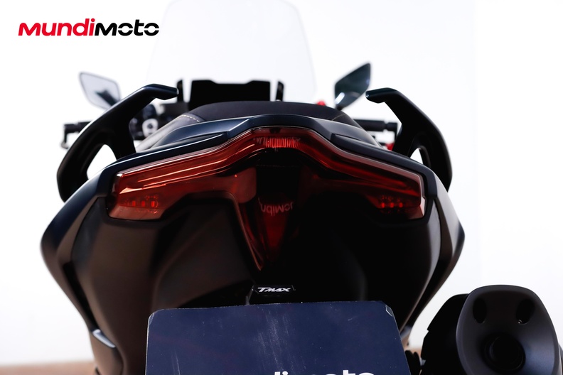 Motorbike image 9