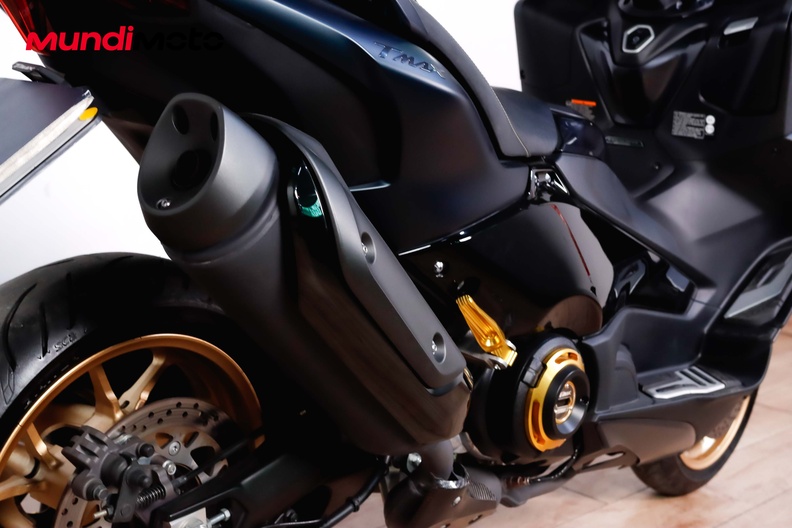 Motorbike image 3