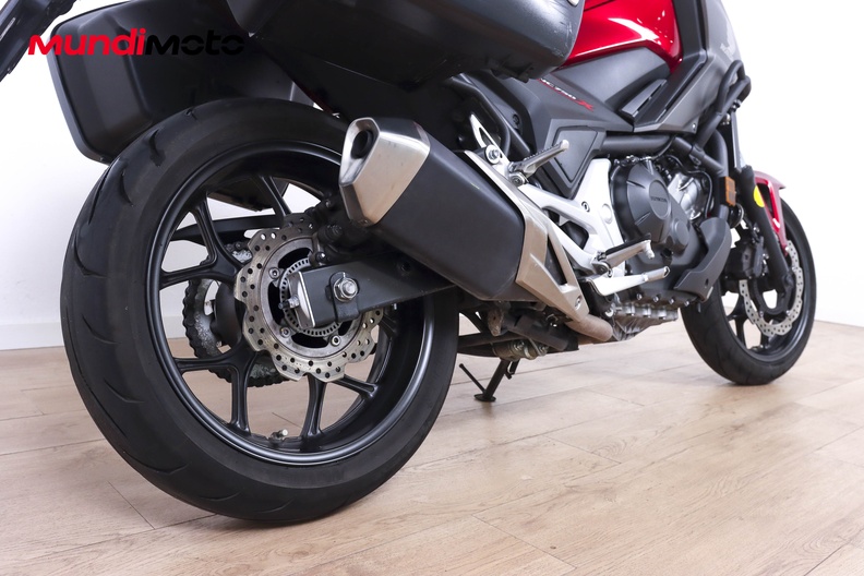 Motorbike image 3