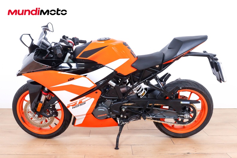 Motorbike image 5