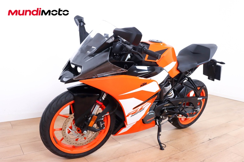 Motorbike image 7