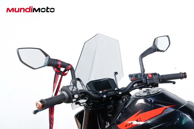 Motorbike image 10