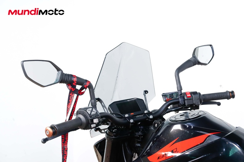 Motorbike image 10