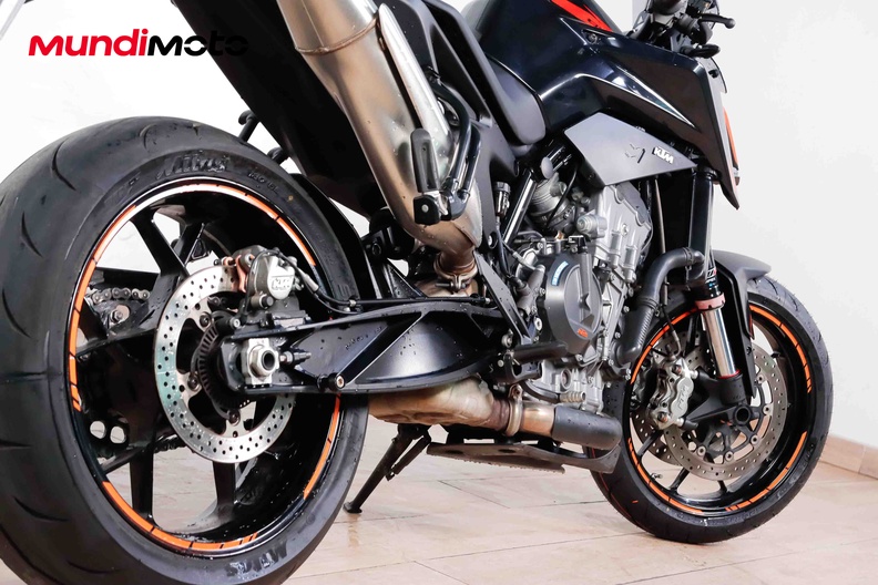 Motorbike image 3
