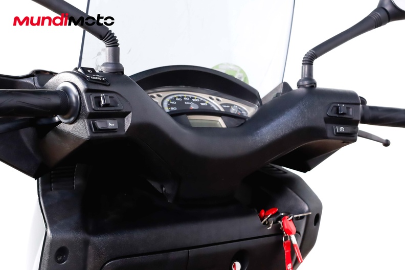 Motorbike image 10