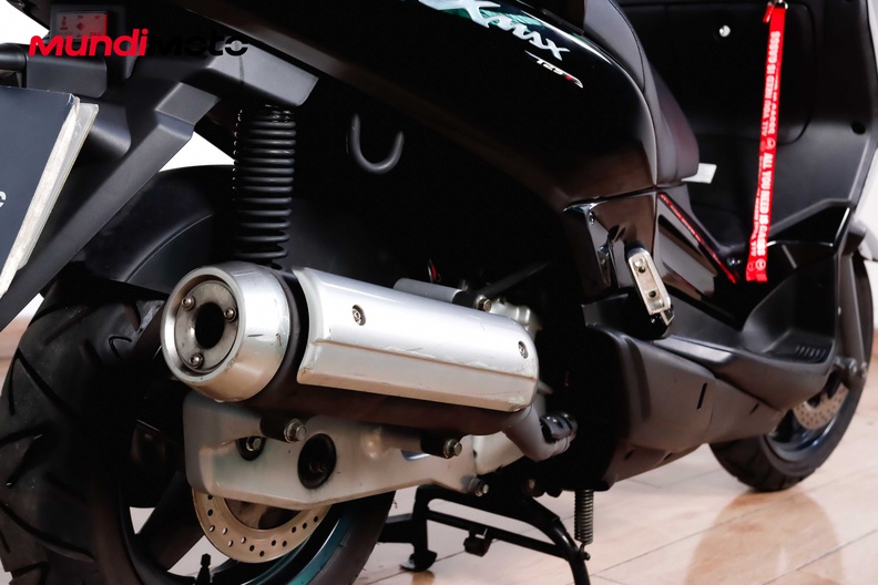 Motorbike image 3