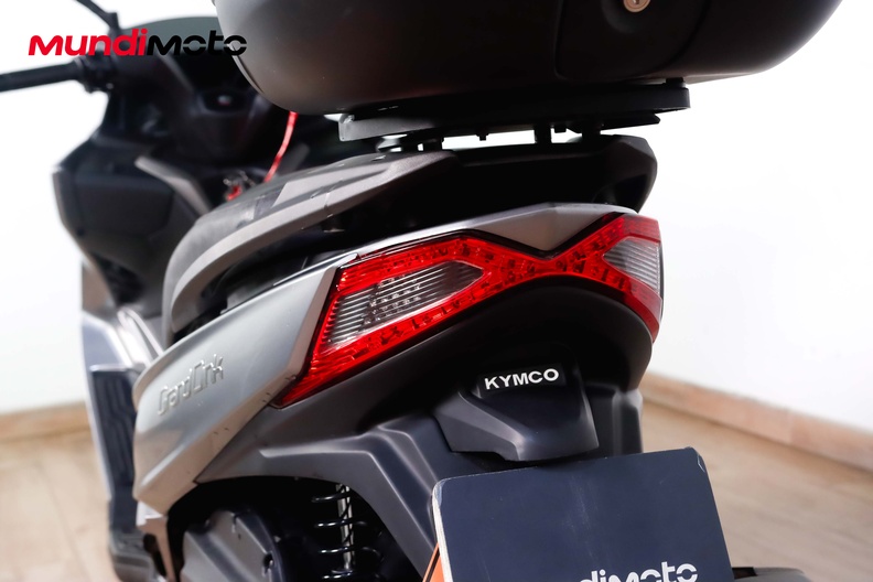 Motorbike image 9