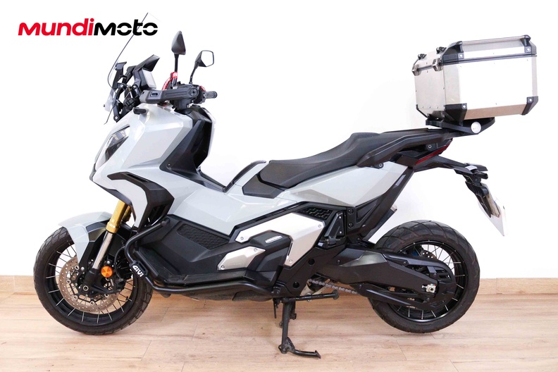 Motorbike image 5