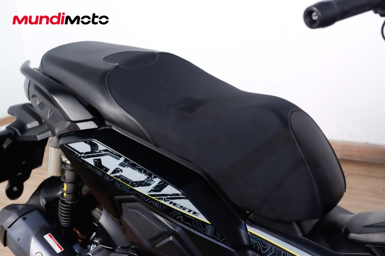 Motorbike image 13