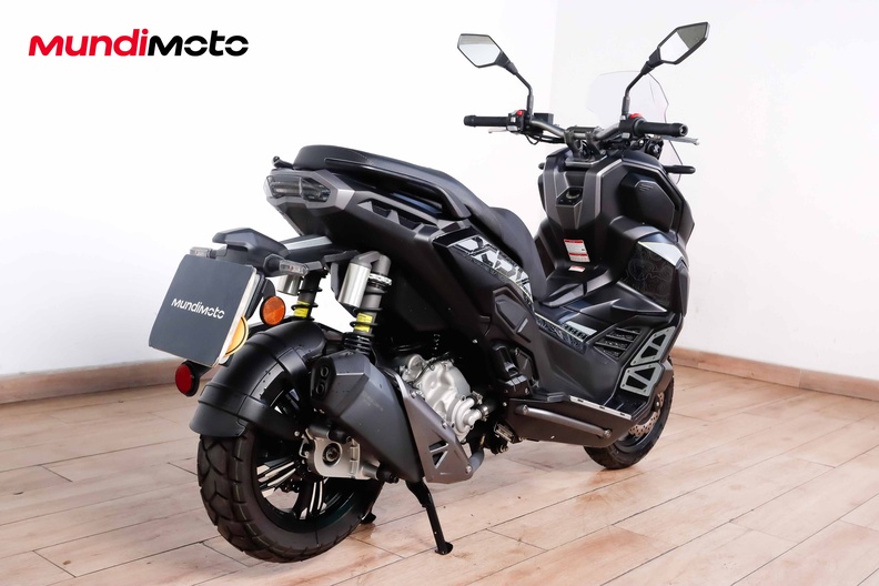 Motorbike image 2