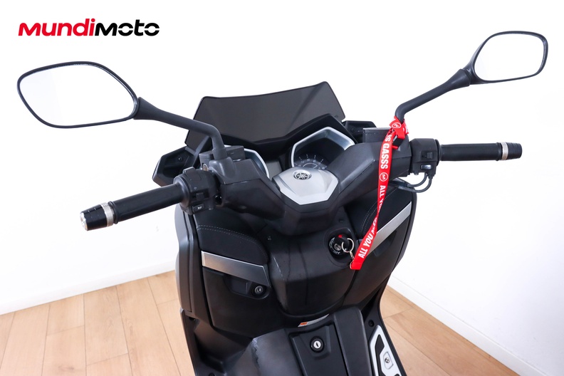 Motorbike image 10