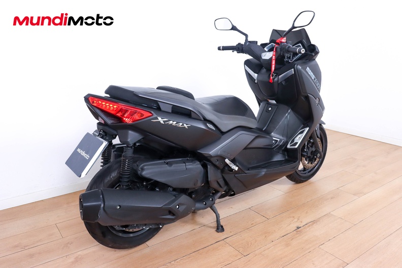 Motorbike image 2