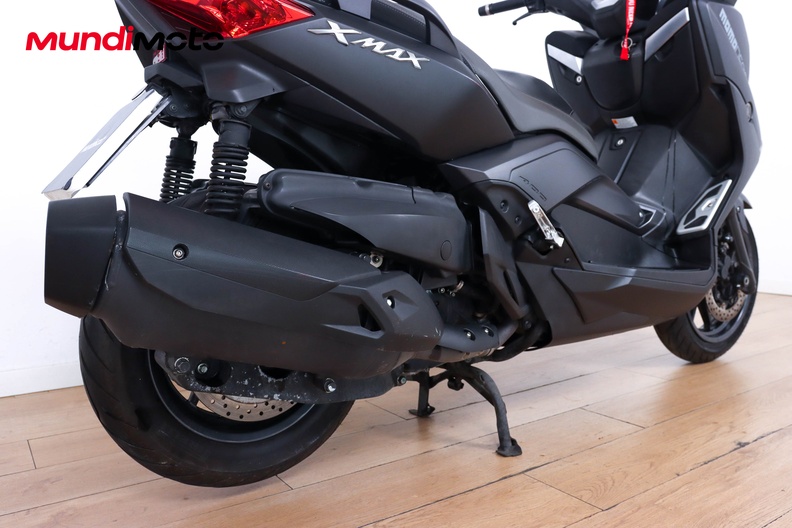 Motorbike image 3