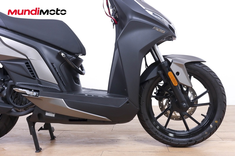 Motorbike image 12