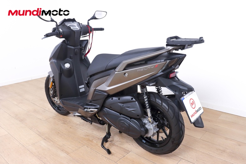 Motorbike image 6