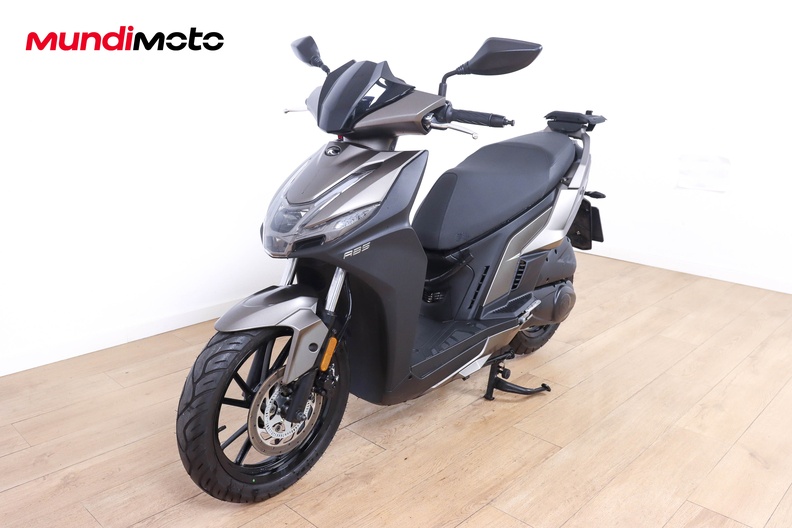 Motorbike image 7