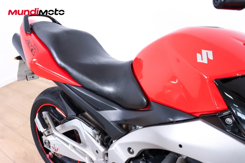 Motorbike image 13