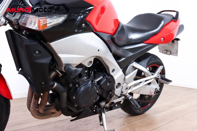 Motorbike image 9