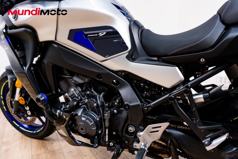 Motorbike image 8